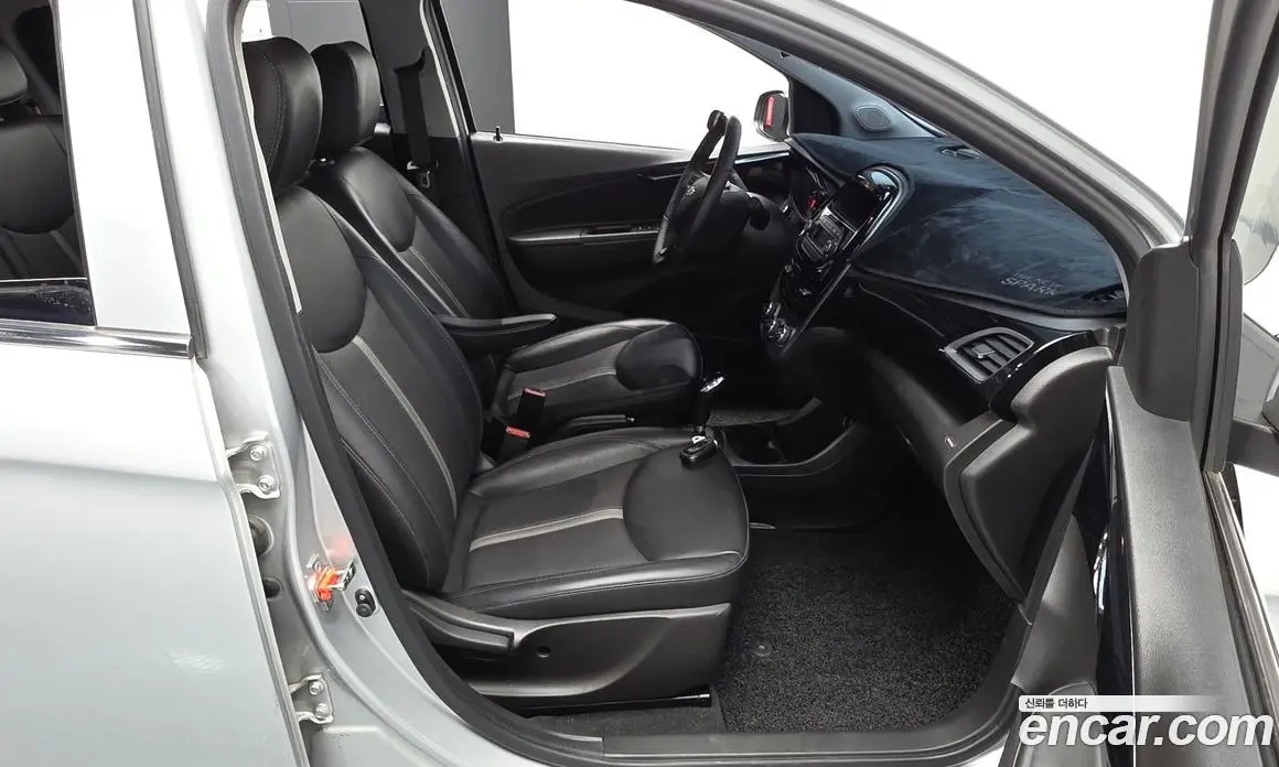 Chevrolet Spark 2019 1.0 автомат (гидро), фото 16 Chevrolet Spark 2019 1.0 автомат (гидро), фото 16