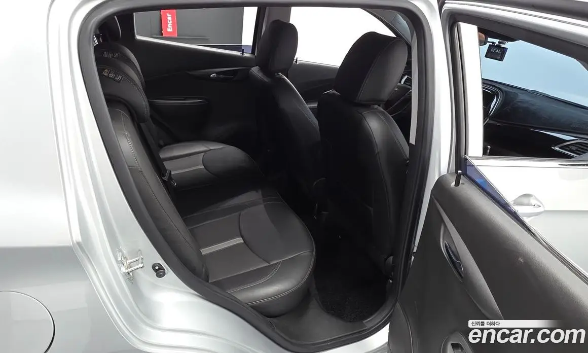 Chevrolet Spark 2019 1.0 автомат (гидро), фото 17 Chevrolet Spark 2019 1.0 автомат (гидро), фото 17