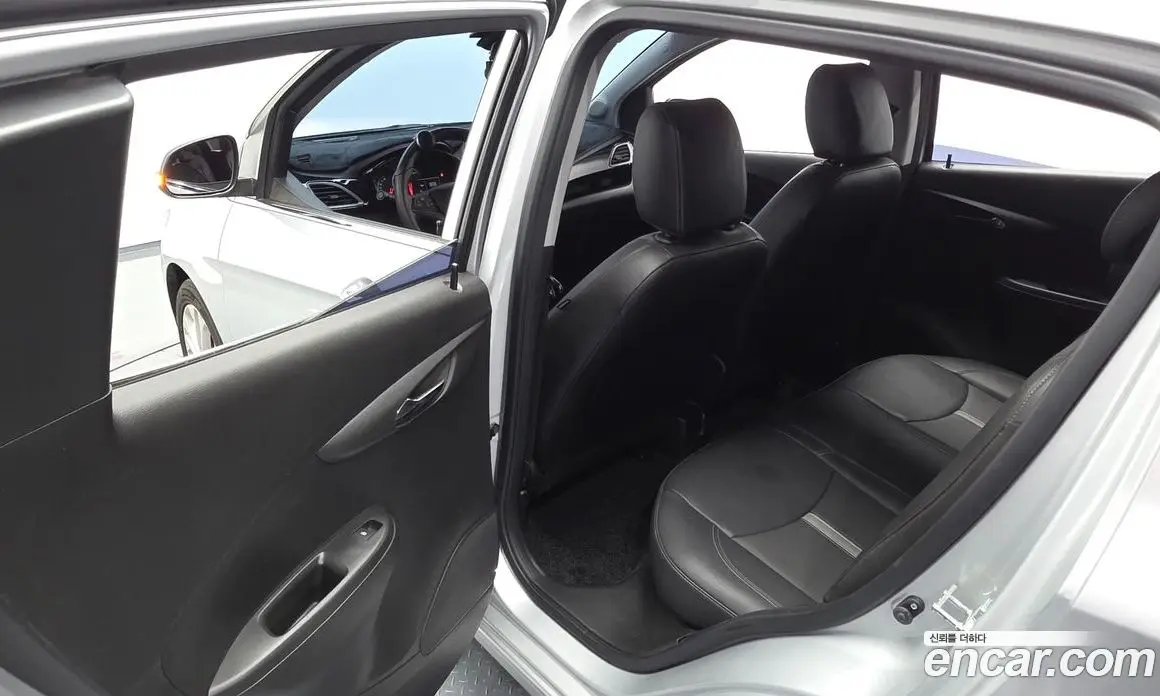 Chevrolet Spark 2019 1.0 автомат (гидро), фото 18 Chevrolet Spark 2019 1.0 автомат (гидро), фото 18