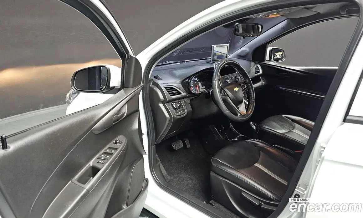 Chevrolet Spark 2019 1.0 автомат (гидро), фото 13
