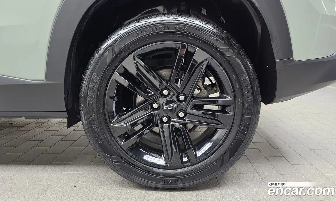 Chevrolet Trax 2023 1.2 автомат (гидро), фото 7