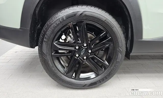 Chevrolet Trax 2024 1.2 автомат (гидро), миниатюра 5