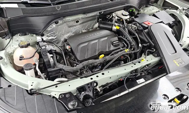 Chevrolet Trax 2024 1.2 автомат (гидро), миниатюра 6