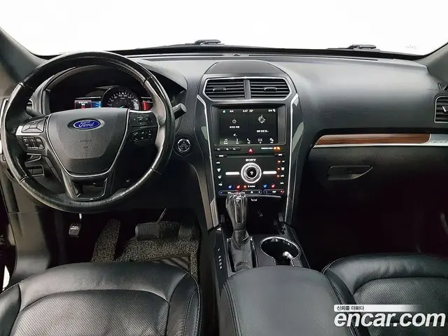 Ford Explorer 2019 2.3 автомат (гидро), миниатюра 5