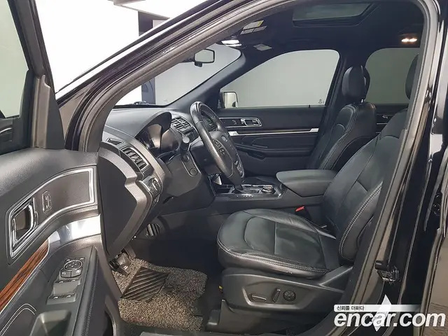 Ford Explorer 2019 2.3 автомат (гидро), миниатюра 8