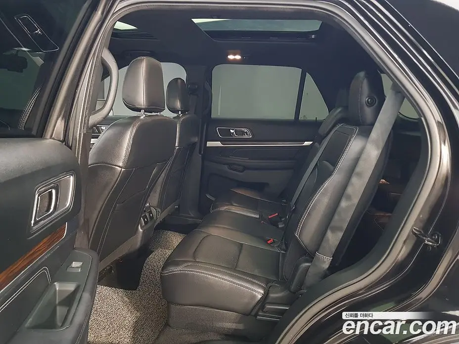 Ford Explorer 2019 2.3 автомат (гидро), фото 9