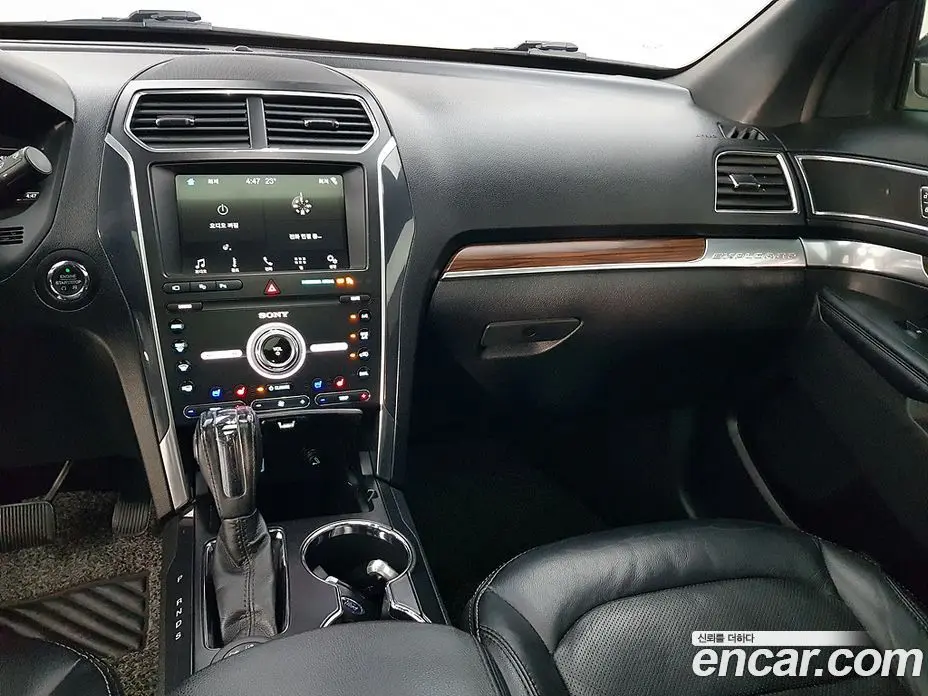Ford Explorer 2019 2.3 автомат (гидро), фото 10