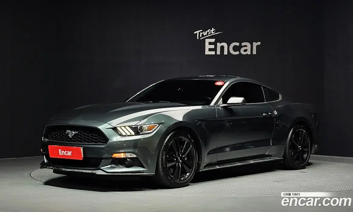 Ford Mustang 2016 2.3 автомат (гидро), фото 1 Ford Mustang 2016 2.3 автомат (гидро), фото 1