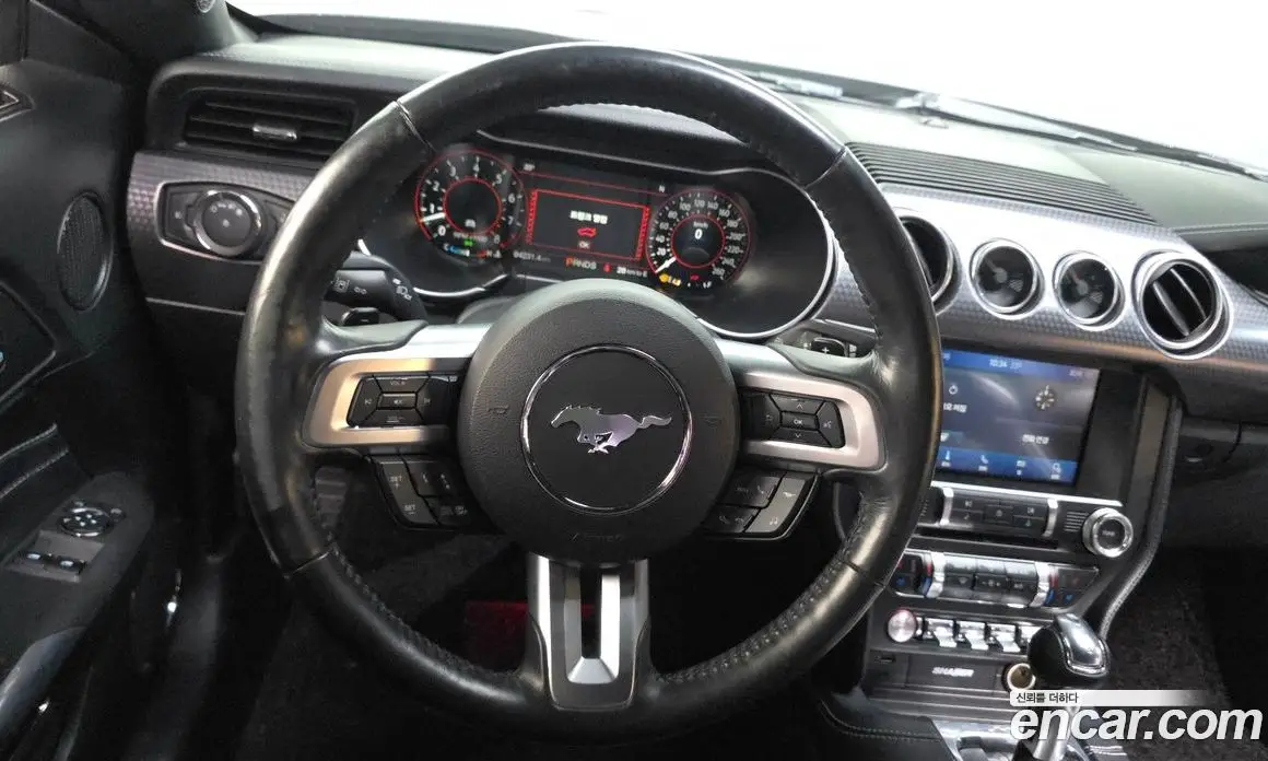 Ford Mustang 2018 5.0 автомат (гидро), фото 19 Ford Mustang 2018 5.0 автомат (гидро), фото 19