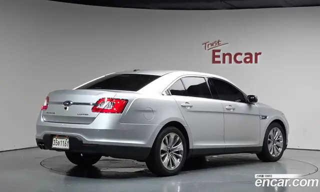 Ford Taurus, 2011, 99 231 км