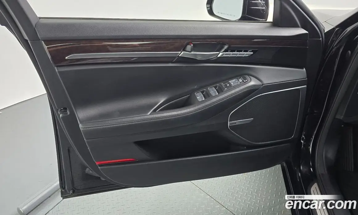Genesis EQ900 2017 3.8 автомат (гидро), фото 14 Genesis EQ900 2017 3.8 автомат (гидро), фото 14