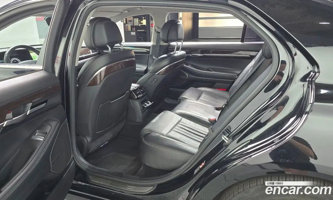 Genesis EQ900 2017 3.8 автомат (гидро), фото 17 Genesis EQ900 2017 3.8 автомат (гидро), фото 17