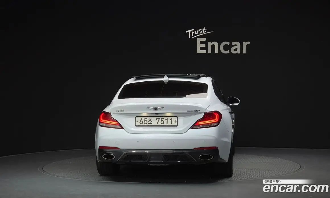 Genesis G70 2017 2.0 автомат (гидро), фото 4 Genesis G70 2017 2.0 автомат (гидро), фото 4