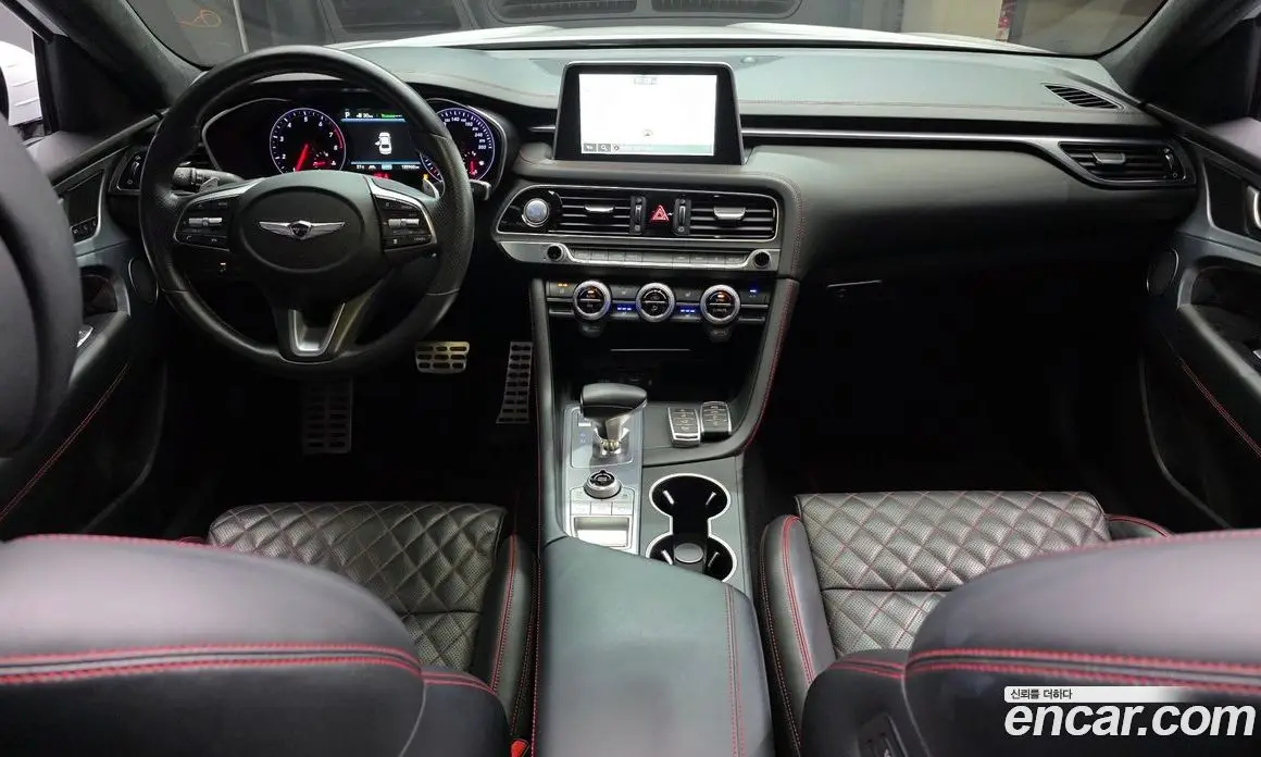 Genesis G70 2017 2.0 автомат (гидро), фото 10 Genesis G70 2017 2.0 автомат (гидро), фото 10