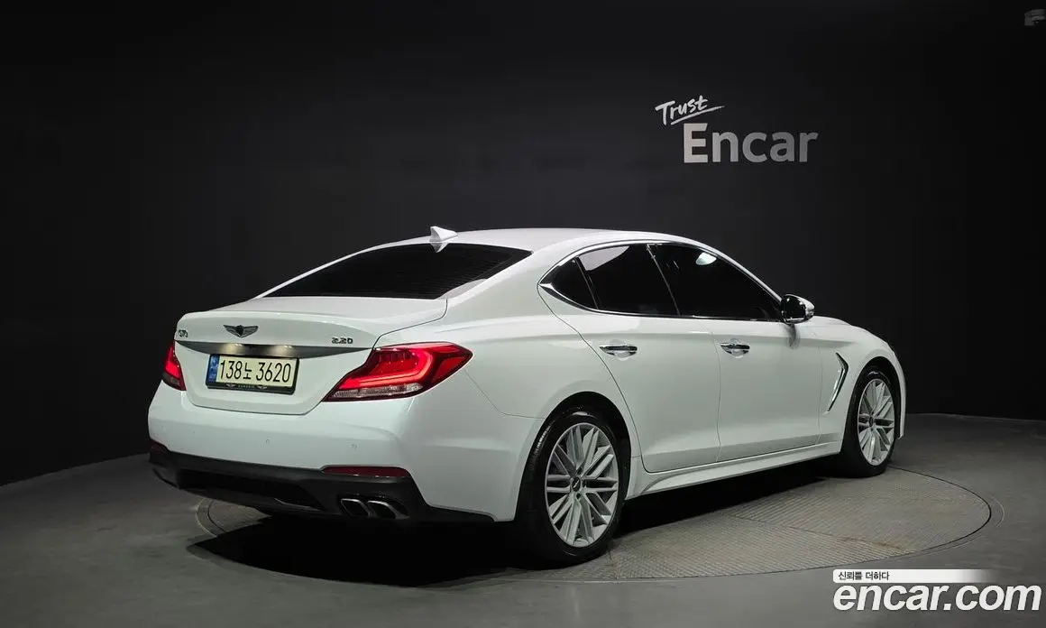 Genesis G70 2019 2.2 автомат (гидро), фото 1 Genesis G70 2019 2.2 автомат (гидро), фото 1