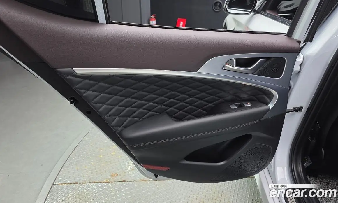 Genesis G70 2019 2.2 автомат (гидро), фото 14 Genesis G70 2019 2.2 автомат (гидро), фото 14