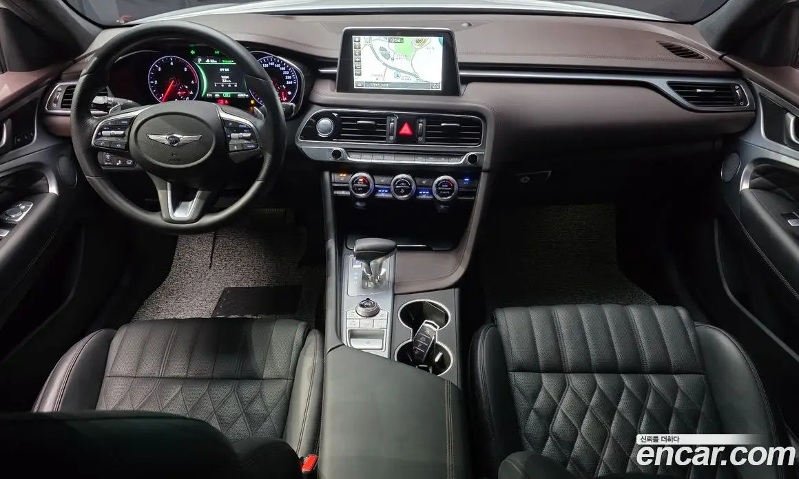 Genesis G70 2019 2.2 автомат (гидро), фото 9 Genesis G70 2019 2.2 автомат (гидро), фото 9