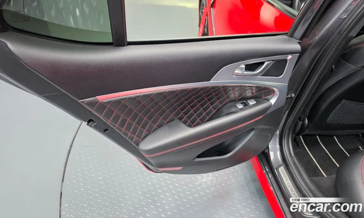 Genesis G70 2019 3.3 автомат (гидро), фото 14 Genesis G70 2019 3.3 автомат (гидро), фото 14