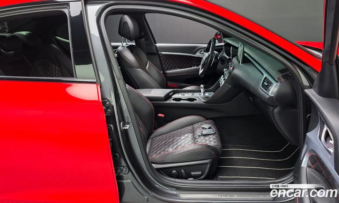Genesis G70 2019 3.3 автомат (гидро), фото 15 Genesis G70 2019 3.3 автомат (гидро), фото 15