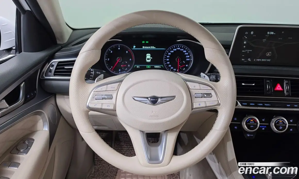Genesis G70 2020 2.2 автомат (гидро), фото 13 Genesis G70 2020 2.2 автомат (гидро), фото 13