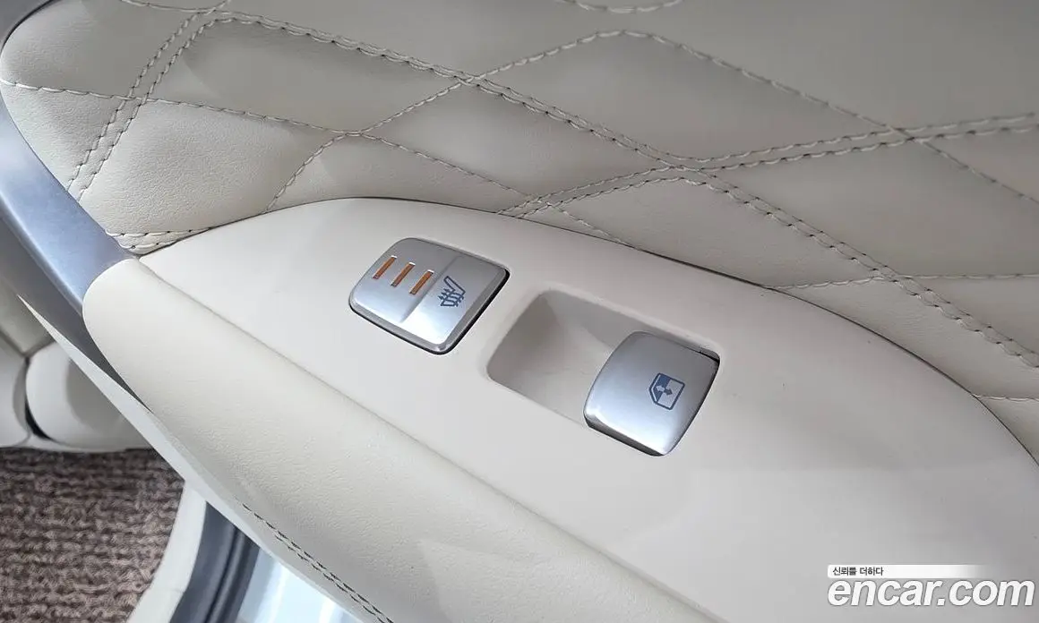 Genesis G70 2020 2.2 автомат (гидро), фото 18 Genesis G70 2020 2.2 автомат (гидро), фото 18