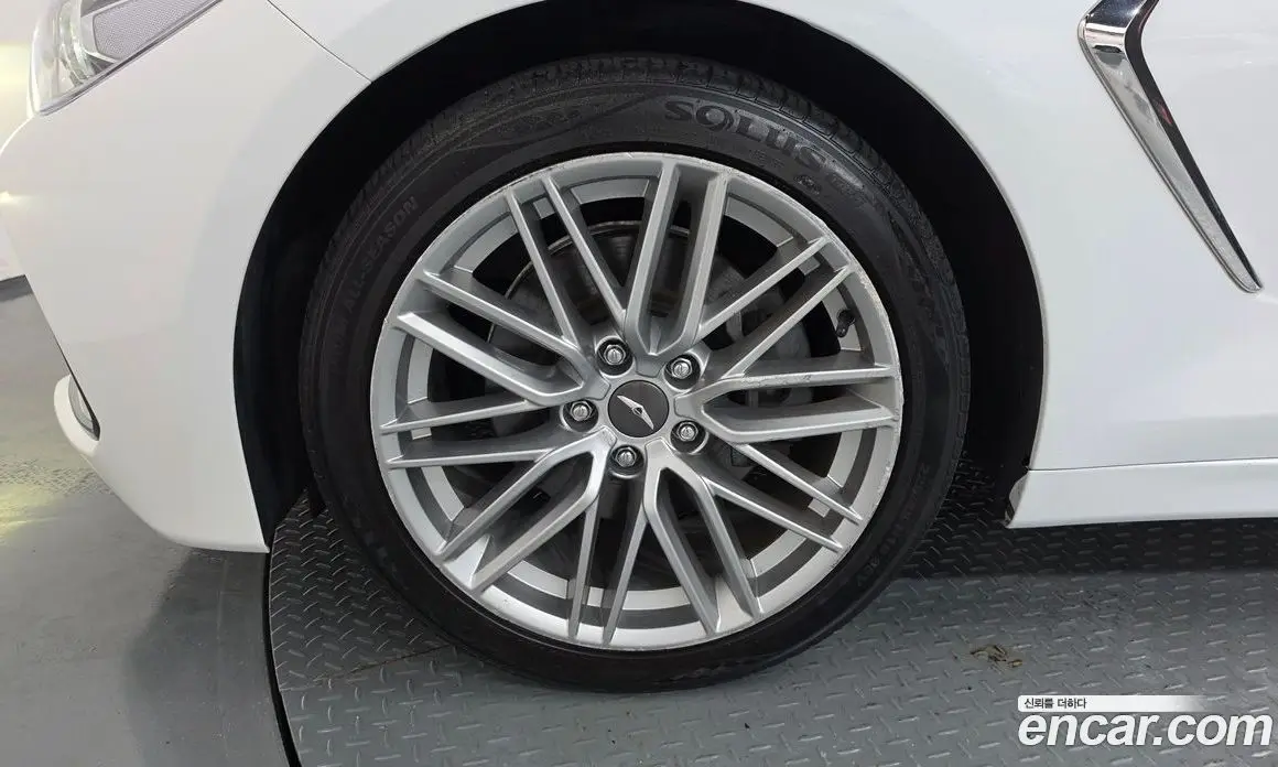 Genesis G70 2020 2.2 автомат (гидро), фото 6 Genesis G70 2020 2.2 автомат (гидро), фото 6