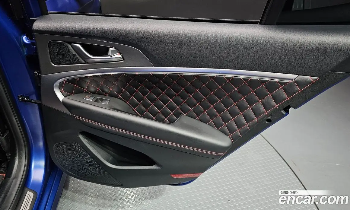 Genesis G70 2025 2.5 автомат (гидро), фото 15 Genesis G70 2025 2.5 автомат (гидро), фото 15