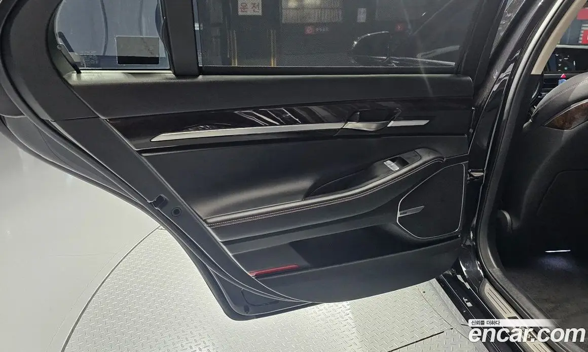 Genesis G90 2019 3.8 автомат (гидро), фото 14 Genesis G90 2019 3.8 автомат (гидро), фото 14