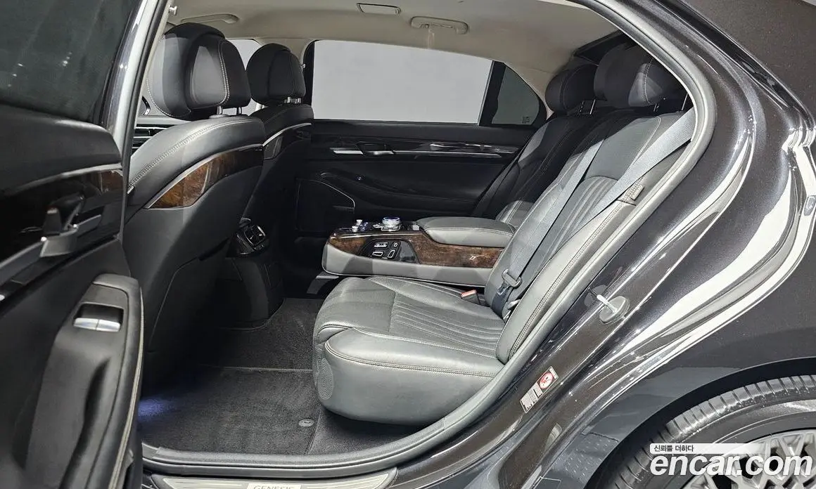 Genesis G90 2019 3.8 автомат (гидро), фото 15 Genesis G90 2019 3.8 автомат (гидро), фото 15