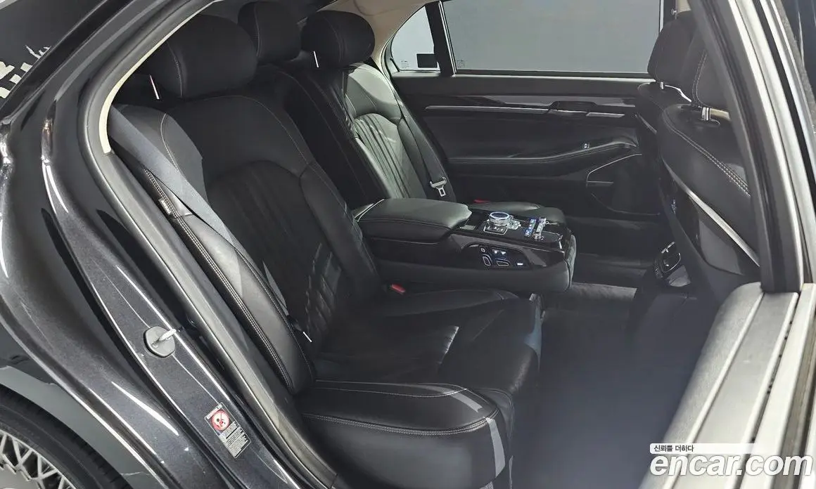 Genesis G90 2019 3.8 автомат (гидро), фото 16 Genesis G90 2019 3.8 автомат (гидро), фото 16