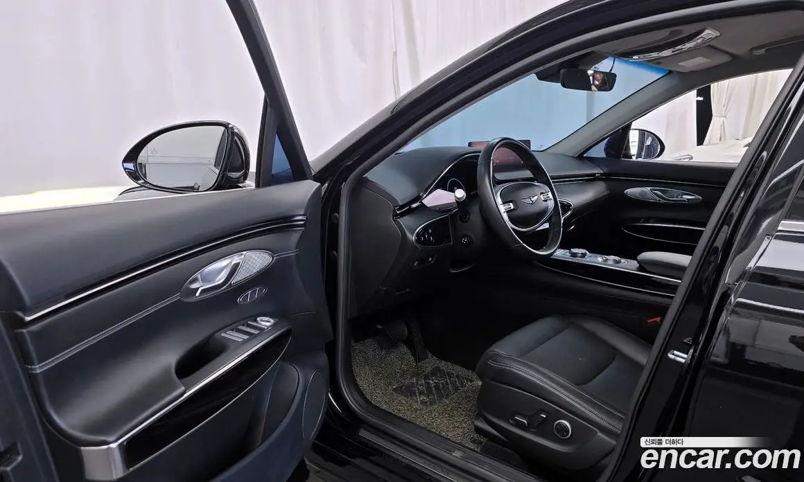 Genesis GV70 2021 2.5 автомат (гидро), фото 13 Genesis GV70 2021 2.5 автомат (гидро), фото 13