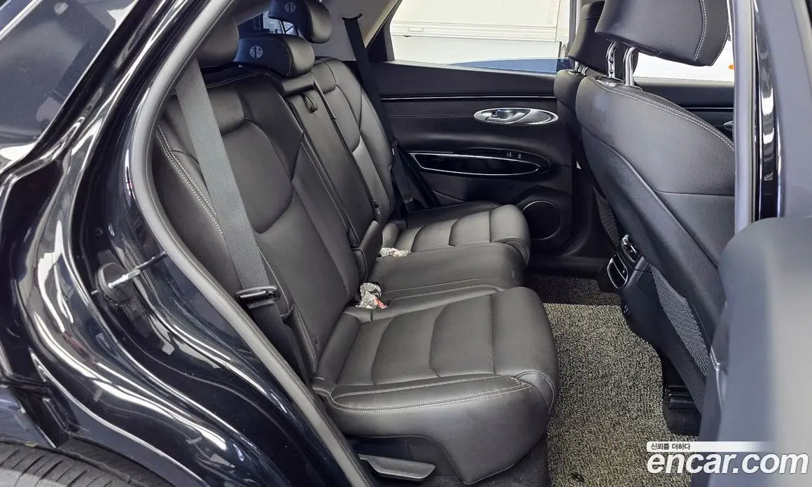 Genesis GV70 2021 2.5 автомат (гидро), фото 17 Genesis GV70 2021 2.5 автомат (гидро), фото 17
