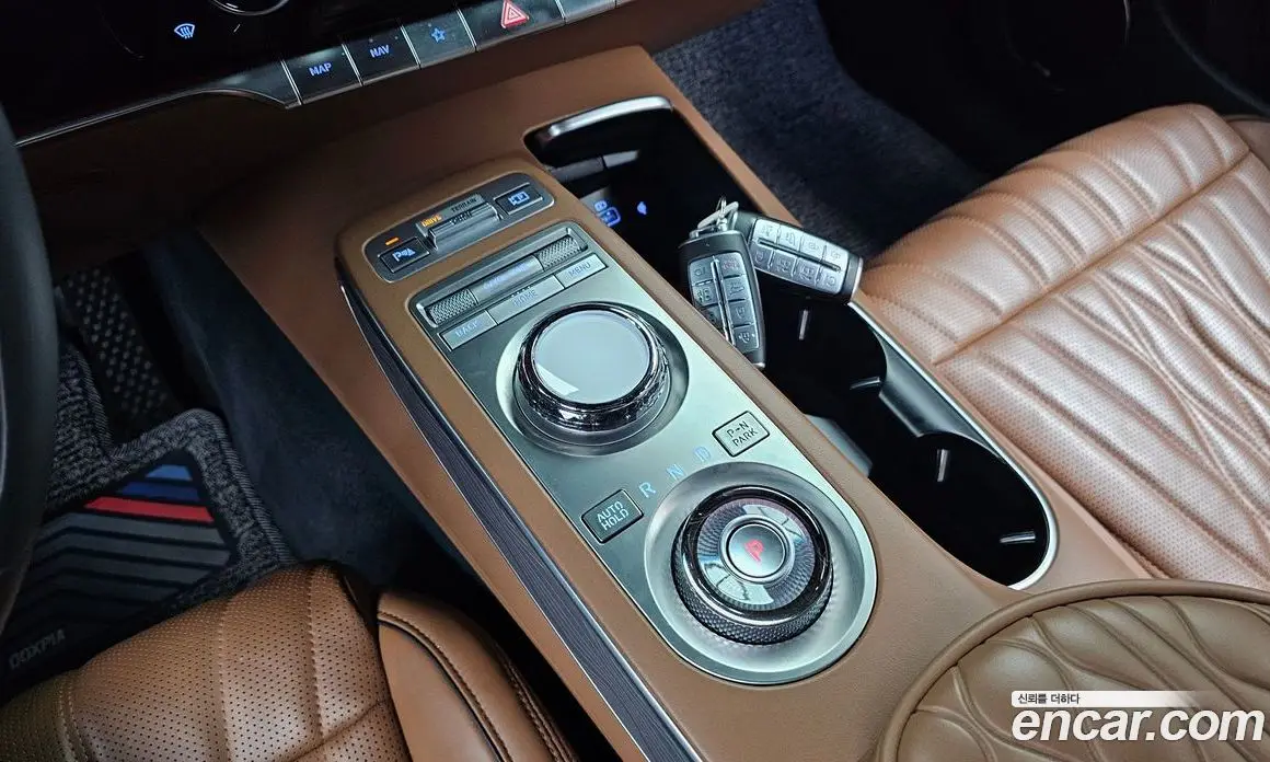 Genesis GV70 2021 2.5 автомат (гидро), фото 12 Genesis GV70 2021 2.5 автомат (гидро), фото 12
