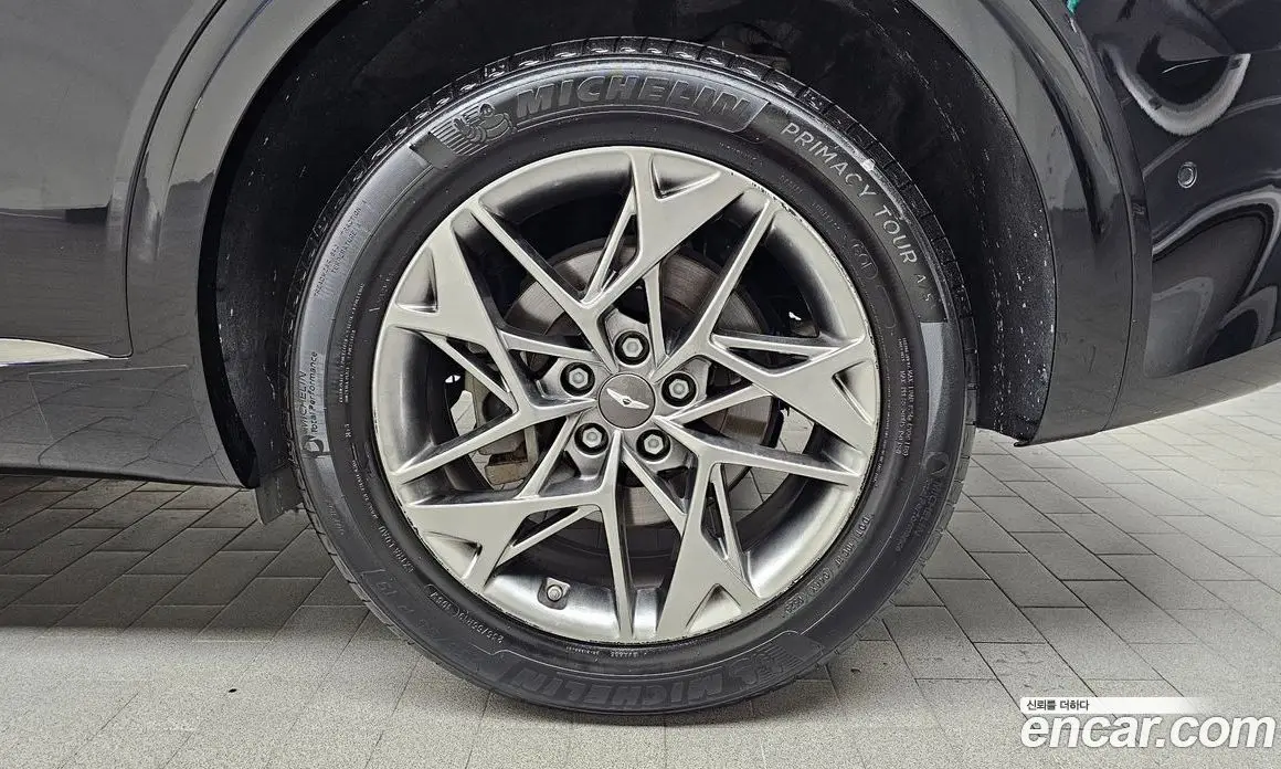 Genesis GV70 2021 2.5 автомат (гидро), фото 7 Genesis GV70 2021 2.5 автомат (гидро), фото 7