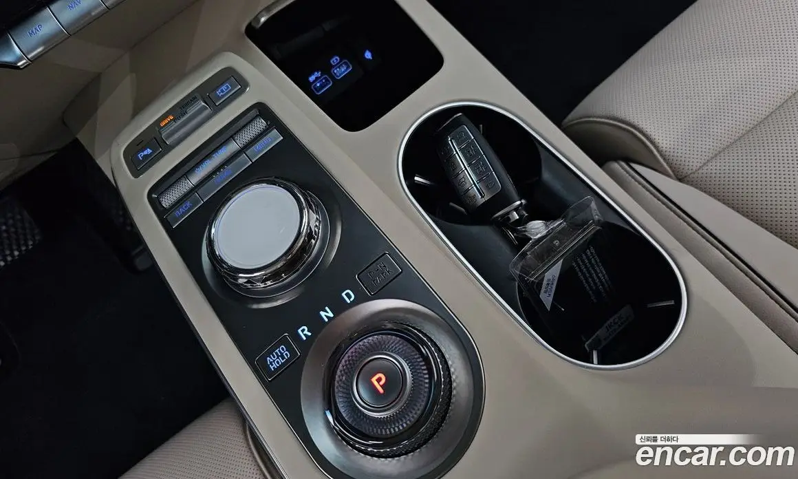 Genesis GV70 2023 2.5 автомат (гидро), фото 11 Genesis GV70 2023 2.5 автомат (гидро), фото 11