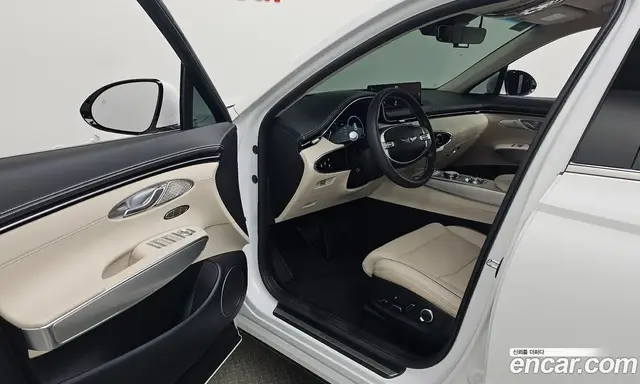 Genesis GV70 2023 2.5 автомат (гидро), миниатюра 12