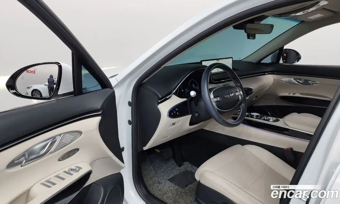 Genesis GV70 2024 2.5 автомат (гидро), фото 13 Genesis GV70 2024 2.5 автомат (гидро), фото 13