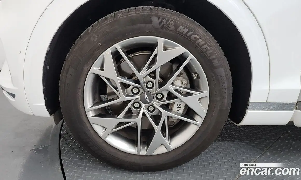 Genesis GV70 2024 2.5 автомат (гидро), фото 5 Genesis GV70 2024 2.5 автомат (гидро), фото 5