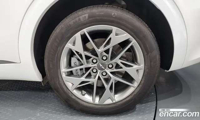 Genesis GV70 2024 2.5 автомат (гидро), миниатюра 7 Genesis GV70 2024 2.5 автомат (гидро), миниатюра 7