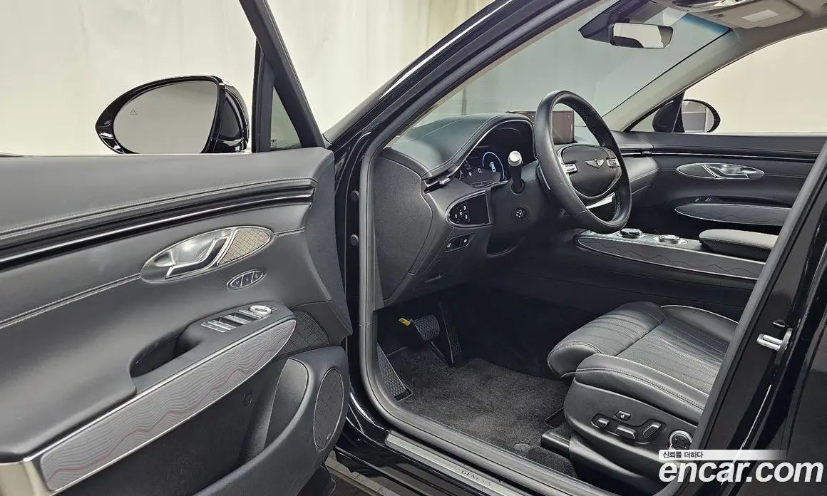 Genesis GV70 2024 3.5 автомат (гидро), фото 12