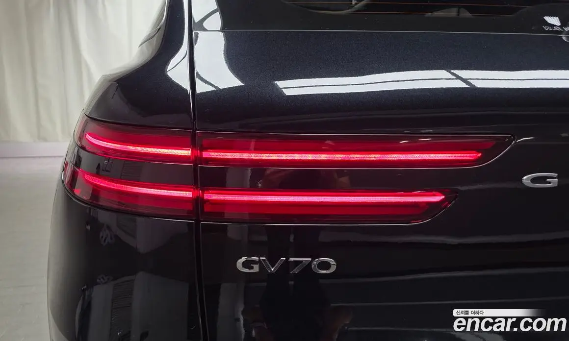Genesis GV70 2024 3.5 автомат (гидро), фото 8