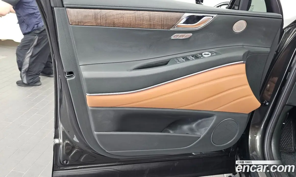 Genesis GV80 2024 2.5 автомат (гидро), фото 14 Genesis GV80 2024 2.5 автомат (гидро), фото 14