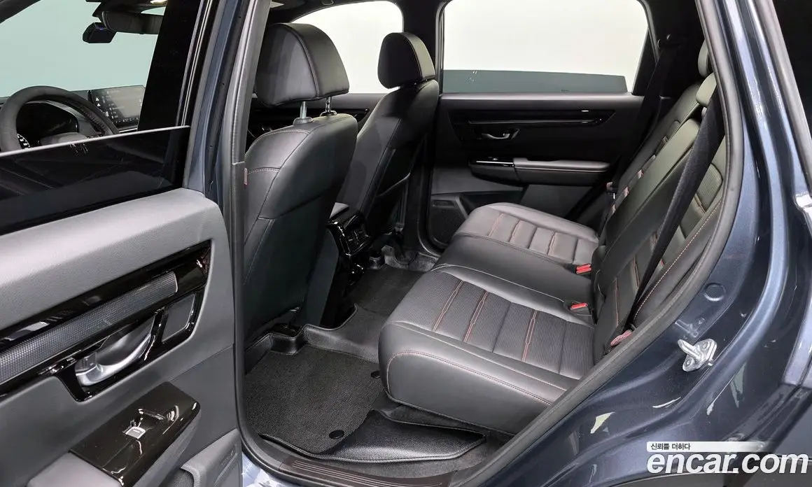 Honda CR-V 2023 2.0 автомат (гидро), фото 18