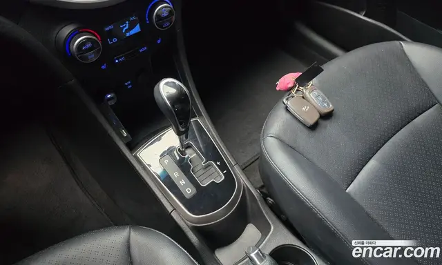 Hyundai Accent 2016 1.4 автомат (гидро), миниатюра 12
