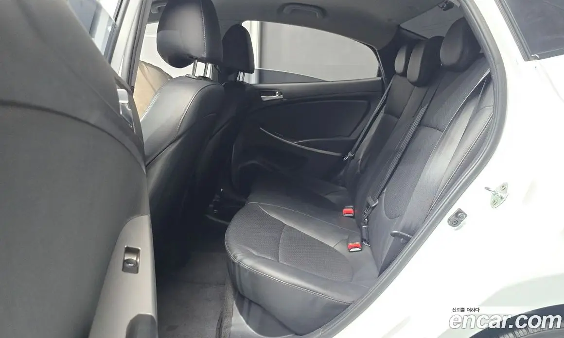 Hyundai Accent 2016 1.4 автомат (гидро), фото 18 Hyundai Accent 2016 1.4 автомат (гидро), фото 18