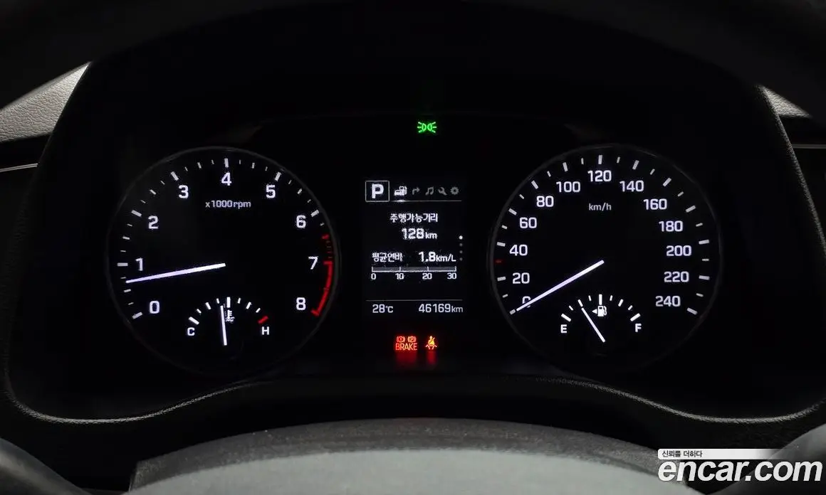 Hyundai Avante 2018 1.6 автомат (гидро), фото 11