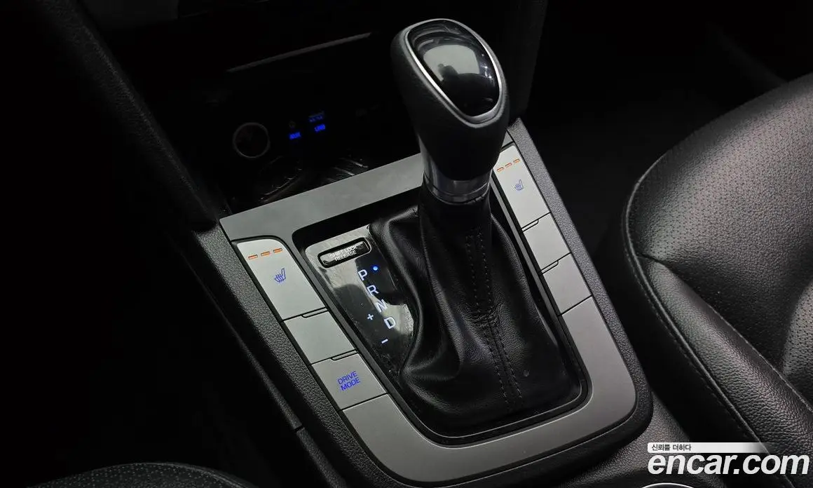 Hyundai Avante 2018 1.6 автомат (гидро), фото 12