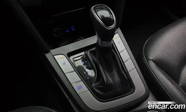 Hyundai Avante 2018 1.6 автомат (гидро), миниатюра 12