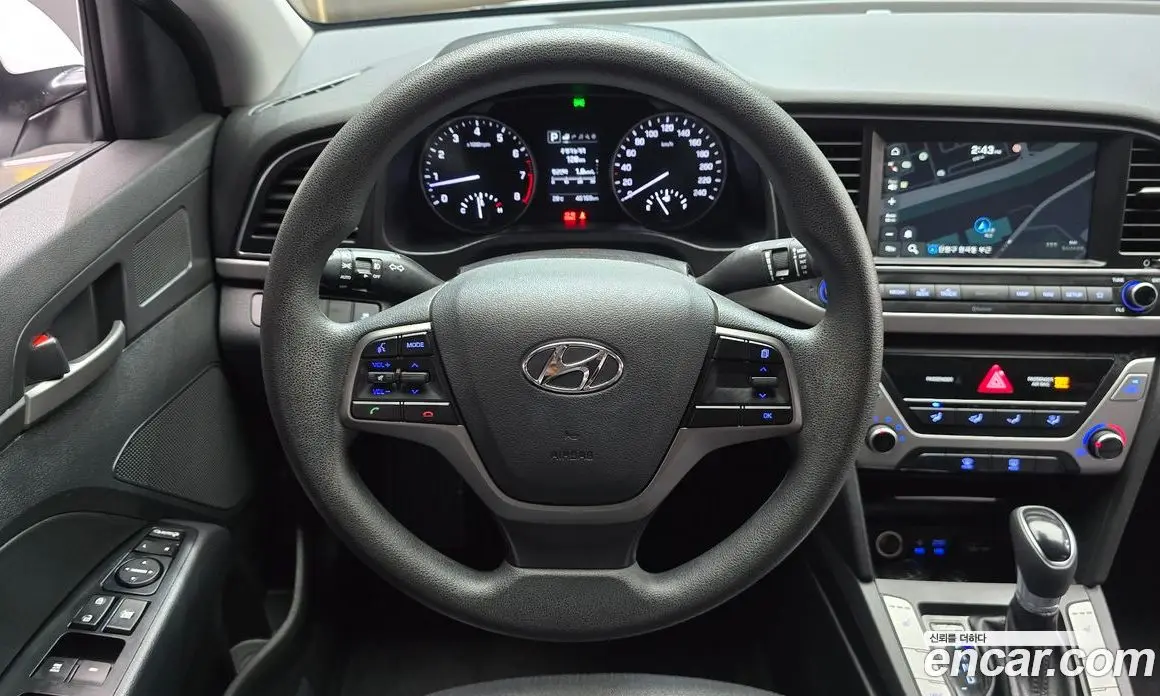 Hyundai Avante 2018 1.6 автомат (гидро), фото 19