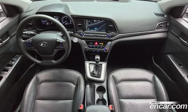 Hyundai Avante 2018 1.6 автомат (гидро), миниатюра 10